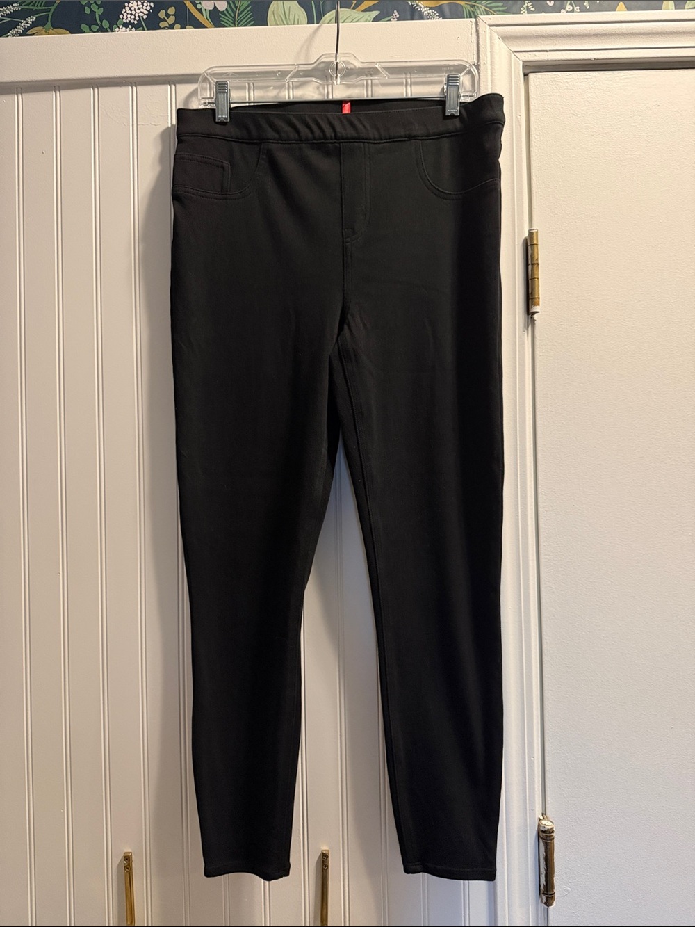SPANX Black Slim Cropped Pant